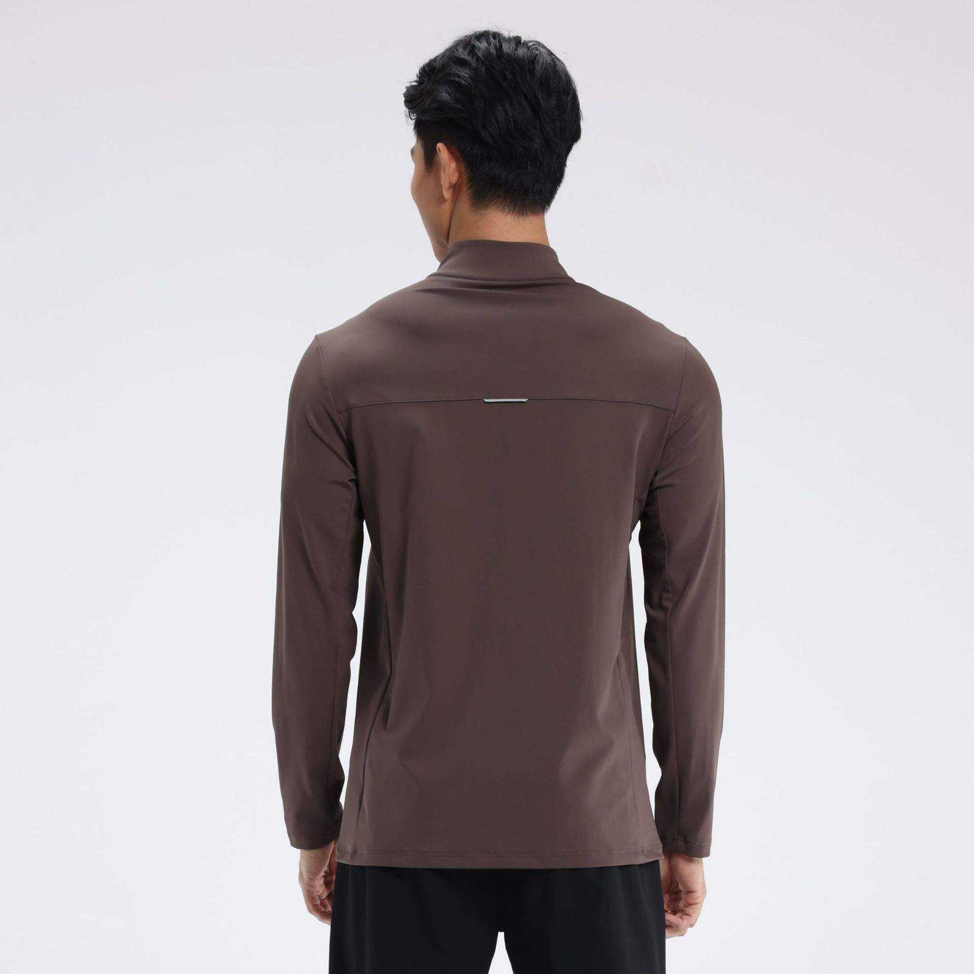 สีน้ำตาล