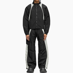Chaqueta y Pantalones Deportivos de Poliéster para Hombre con Logotipo Personalizado, Chaqueta de Nylon con Cierre y Parches, Traje Deportivo de Nylon - Product Image 3