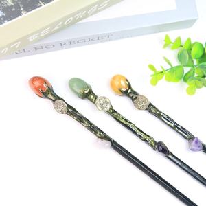 批发水晶巫术供应商手工制作女巫棒愈合水晶石魔术棒派对装饰品 - Product Image 4