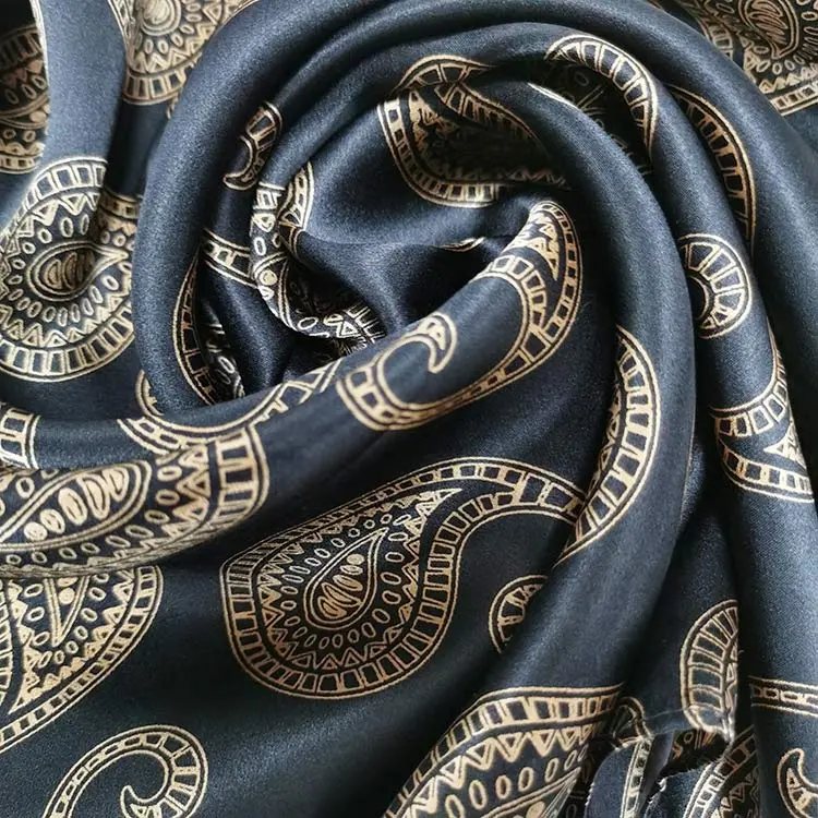 Groothandel Luxe Dames Zachte Zijde Satijn Vierkante Zijden Sjaal Custom Gedrukt Zijden Sjaals