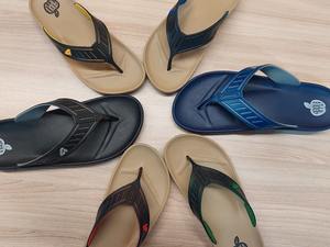 2345 Tongs légères écologiques de haute qualité pour hommes et femmes, printemps-été, en provenance de Thaïlande, best-seller - Product Image 2