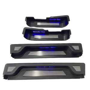 Soglia sottoporta di lusso in lega di alluminio per Mercedes-Benz Classe V <span class=keywords><strong>W447</strong></span>, ricambi per modifica e miglioramento degli interni auto business - Product Image 2