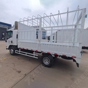 <span class=keywords><strong>Camion</strong></span> léger Qingling Isuzu Kv100 4x2 <span class=keywords><strong>5T</strong></span> avec benne à clôture pour le transport d'animaux et de bétail - Product Image 5