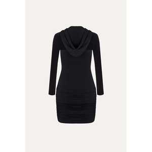 Conjunto de Vestido Casual con Capucha Negra y Falda con Capucha Cómoda - Product Image 1