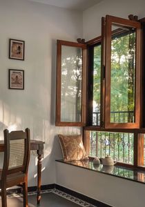 <span class=keywords><strong>Baie</strong></span> <span class=keywords><strong>vitrée</strong></span> confortable avec banc de fenêtre, fenêtre à battants sur mesure pour maison et hôtel modernes - Product Image 6
