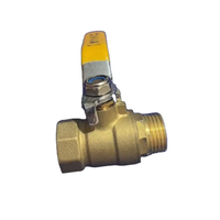 Les deux pièces en laiton texturé, intérieur et extérieur, sont entièrement en cuivre, et les vannes à boisseau sphérique utilisées pour les conduites d'eau et de chauffage.