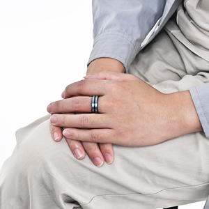 Offre spéciale Bague en tungstène pour hommes de 8mm Vente en gros Bagues en carbure de tungstène étanches en or 18 carats poli plaqué pour hommes - Product Image 6