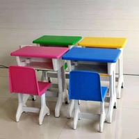 Meubles de classe en plastique colorés, bureau et chaise pour élèves de maternelle, préscolaire et primaire