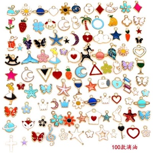 Breloques en gros étoiles, lune et soleil antiques plaquées or, émail souple, pour pendentifs, badges et emblèmes DIY - Product Image 4
