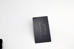 Carte de visite en métal personnalisée, finition noire, NFC, étanche, 13,56 MHz, emballage cadeau pour agent <span class=keywords><strong>immobilier</strong></span>, vente en gros, fournisseur en vrac - Product Image 2