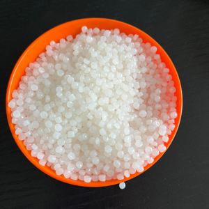 Gránulos de HDPE FL7000 de Grado Película, Material Plástico Virgen 100% HDPE, Gránulos de HDPE para Moldeo por Soplado, Gránulos de HDPE para Aplicaciones de Embalaje - Product Image 1