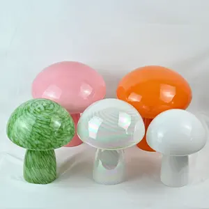 Pantalla de lámpara de hongo de vidrio de color con estilo moderno hecha en fábrica para luces de escritorio Lámparas de noche
