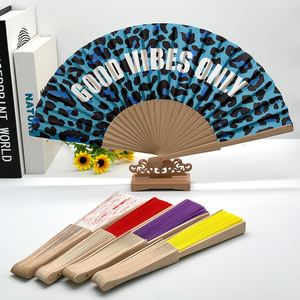 Abanico de Mano Plegable con Logotipo Personalizado al por Mayor, Abanico de Bambú para Bodas y Regalos - Product Image 5