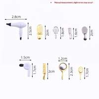 Accesorios de Peluquería en Miniatura para Casa de Muñecas: Herramientas de Aleación, Tela, Peine, Espejo y Secador de Pelo a Escala Micro