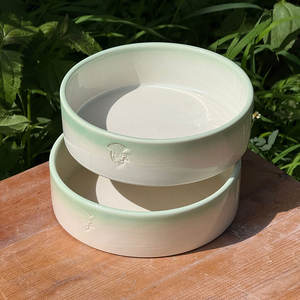 Tazón de servir de cerámica de gres de alta calidad hecho a mano con acabado craquelado, apto para microondas, elegante y lujoso para la mesa. - Product Image 1