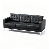 Canapé Chesterfield carré moderne trois places, structure en fer, revêtement en cuir PU, coussins en mousse haute densité, confortable et durable