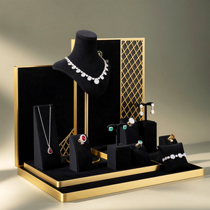 Présentoir à bijoux Zebopak en velours noir et métal doré pour colliers, boucles d'oreilles et bagues – Idéal pour les fêtes de fin d'année – Fournisseur - Product Image 2