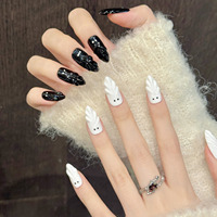 Faux Ongles Amande Courts 3D Noirs et Blancs Effet Fantôme d'Halloween en Gros – 10 Pièces Réutilisables Faits Main à Coller