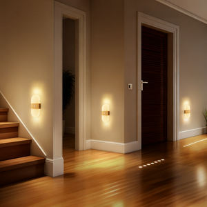 Lampada da Parete Magnetica Wireless con Sensore di Movimento Lampada da Notte a LED Ricaricabile USB per Interni Scale e Comodino Stile Nordico per Smart Home - Product Image 6