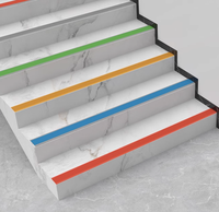 Tapis de sol de bande d'escalier de maternelle antidérapant en caoutchouc auto-adhésif pour marches