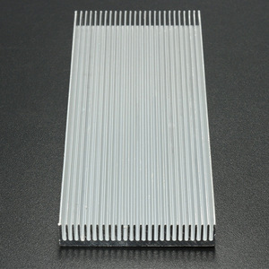 Dissipateur thermique en profilé d'aluminium 100x41x8mm à montage en surface pour circuits intégrés LED et transistors - Product Image 3