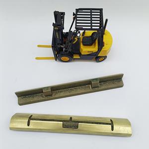 Almohadilla de cobre para desplazador lateral de mástil de montacargas Doosan Daewoo D20S D30S A10186964, operación manual - Product Image 3