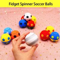 Ama-zon Offre Spéciale Mini balles de football anti-stress Fidget Football Cube Jouet avec poche à main rotative Stress Spinner Ball Party Favor