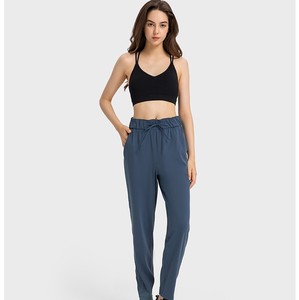 Pantalones recortados de pierna recta de secado rápido, pantalones de ejercicio de Yoga sueltos informales para mujeres con alta elasticidad y desnudez agradable a la piel - Product Image 6