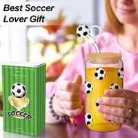 Mug en verre de 16 oz personnalisé avec logo de football, idéal pour le café et la bière, avec couvercle en bambou et paille – Vente en gros usine, parfait pour les événements et les rassemblements