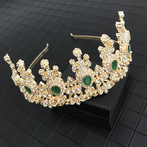 Set di Gioielli da Sposa Vintage Placcati Oro Turco con Bracciale, Orecchini, Collana, Anello e Corona per Matrimonio e Festa di Fidanzamento - Product Image 6