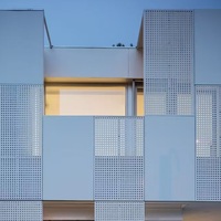 Lámina de Malla Perforada de Aluminio de 2mm de Espesor, Fabricada en Anping, China, para Construcción y Decoración