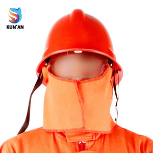 Casque de <span class=keywords><strong>pompier</strong></span> américain rouge, blanc et bleu en fibre de carbone à prix abordable, nouveau modèle pour la sécurité des sapeurs-pompiers - Product Image 1