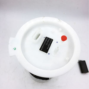 Conjunto de Bomba de Combustible para <span class=keywords><strong>XC40</strong></span> <span class=keywords><strong>B4</strong></span> 2.0L 2017-2023 32139300 32139299 A2C39264800 Bomba de Combustible Eléctrica en el Tanque Reemplazo de Bomba de Combustible - Product Image 3