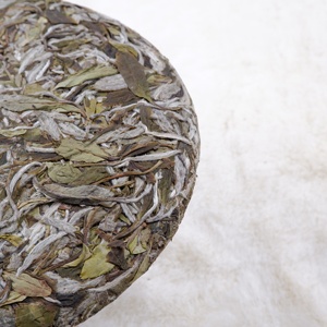 Fuding tè bianco bai mu dan torta del tè bianco peonia re baicha bing - Product Image 4