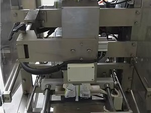 เครื่องบรรจุและปิดผนึกของเหลวแนวตั้งอัตโนมัติอเนกประสงค์สำหรับถุงบรรจุอาหารถุงฟิล์ม - Product Image 6