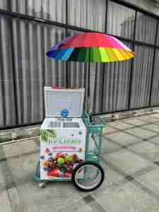 Chariot <span class=keywords><strong>de</strong></span> nourriture mobile poussé à la main pour la crème glacée et les sucettes glacées Chariot <span class=keywords><strong>de</strong></span> poussée réfrigéré <span class=keywords><strong>de</strong></span> style décrochage avec système <span class=keywords><strong>de</strong></span> pompe à <span class=keywords><strong>eau</strong></span> - Product Image 2