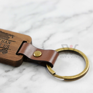 Regalo di lettere portachiavi in legno di Acacia personalizzabile vuoto creativo per madre e padre - Product Image 6