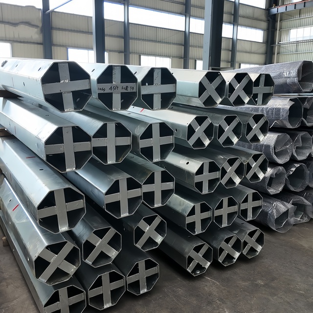 Hot Dip Galvanized Steel Electric Pole 10kv-138kv Rated Voltage Excellent Design for Power Transmission Distribution