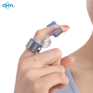 Attelle de rééducation médicale en aluminium, élastique, respirante, réglable et portable pour la main et les doigts - Product Image 1