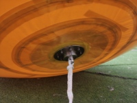 Tube aquatique gonflable géant pour la danse aquatique, en PVC anti-déchirure, type OVNI tractable pour projets de parcs aquatiques
