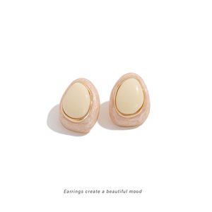 Boucles d'oreilles goutte d'eau rose clair et blanc riz, style mode douce, luxe léger, design de niche, assortiment de couleurs, clous d'oreilles nobles - Product Image 2