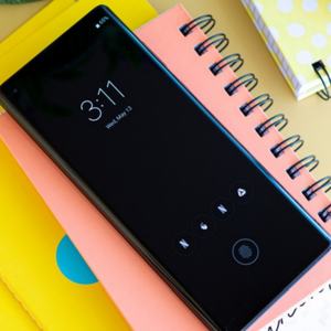 Téléphones Mobiles Utilisés 2024 12 Go + 256 Go, 99 % Neufs pour Motorola Edge Plus (2020) - Product Image 4