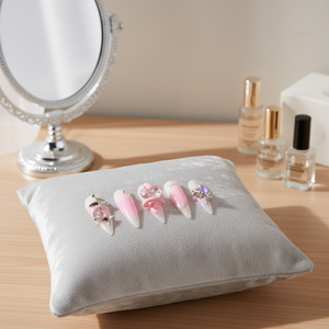 Feretro di medie dimensioni stampa sulle unghie | Riutilizzabili unghie finte | Disegni personalizzati disponibili - Product Image 3