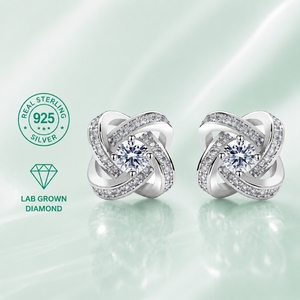 Orecchini a Perno in Argento Sterling 925 con Diamanti Sintetici <span class=keywords><strong>D</strong></span> E VS1, Taglio Rotondo, Design a Nodo <span class=keywords><strong>d</strong></span>'<span class=keywords><strong>Amore</strong></span> Intrecciato per Donne - Product Image 1