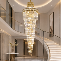 Lustre en cristal en spirale sur mesure de luxe pour hôtel, lampe à suspension longue de haute qualité pour hall d'hôtel, escalier, villa