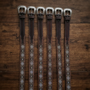 Cinturón de Cuero Genuino Tallado a Mano de Alta Calidad con Hebilla de Acero, Estilo Resistente para Uso en Jardín - Product Image 1
