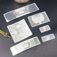 Étiquettes RFID pour bijoux UHF Étiquettes robustes et réutilisables de moyenne gamme Grand stockage Autocollant en rouleau de papier à suspendre en vinyle réinscriptible