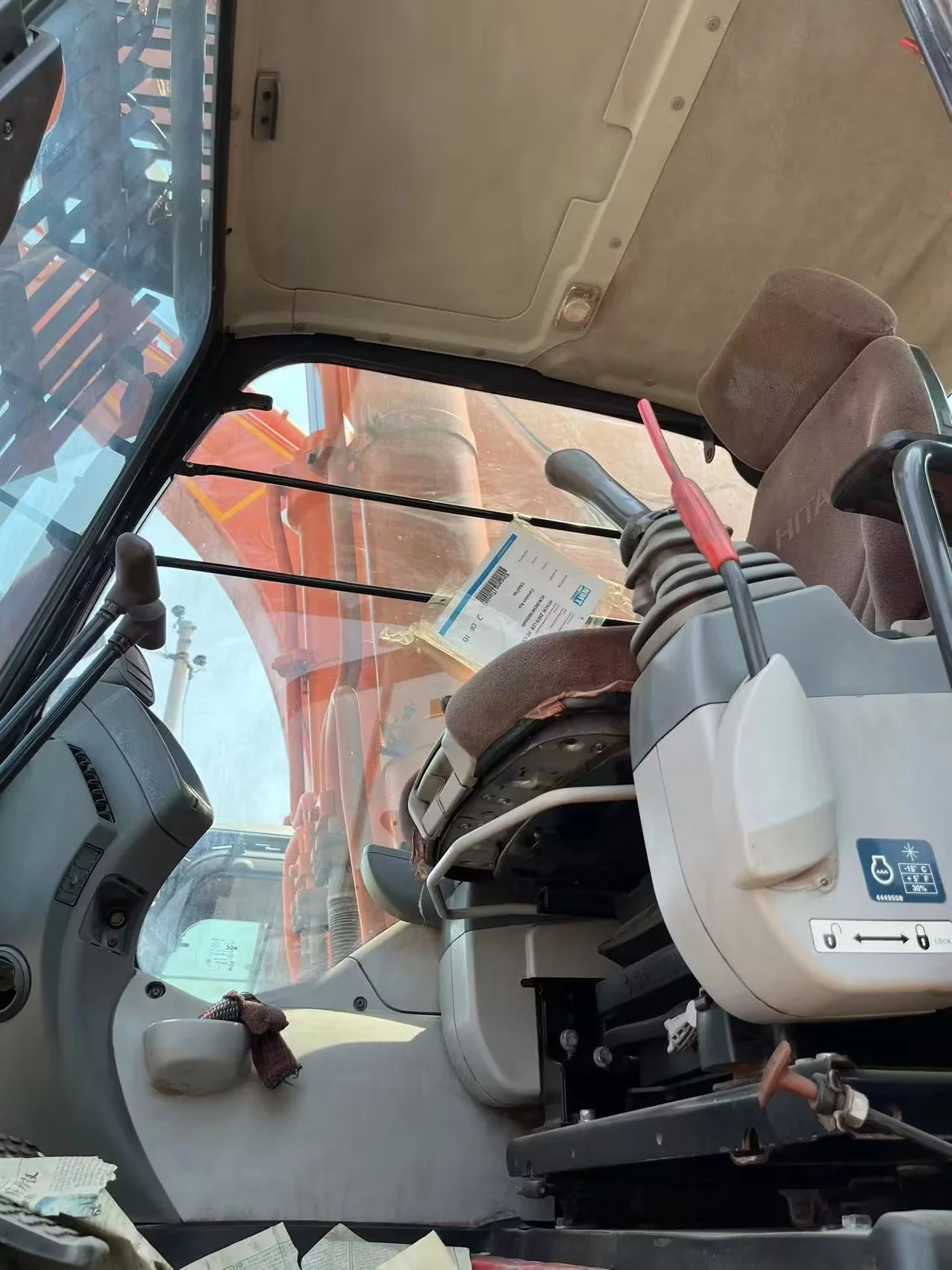 自在鉤 Hitachi 870 Excavator - High Efficiency Used Heavy Duty