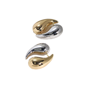 Boucles d'oreilles rondes à clipser en or massif 14k 18k, bijoux tendance pour fiançailles et mariage, unisexe - Product Image 4