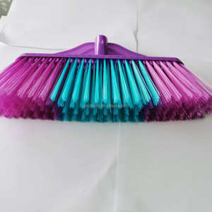 Balais en gros à <span class=keywords><strong>prix</strong></span> de gros, ensemble balai et pelle en plastique avec manche en bois de haute qualité - Product Image 4